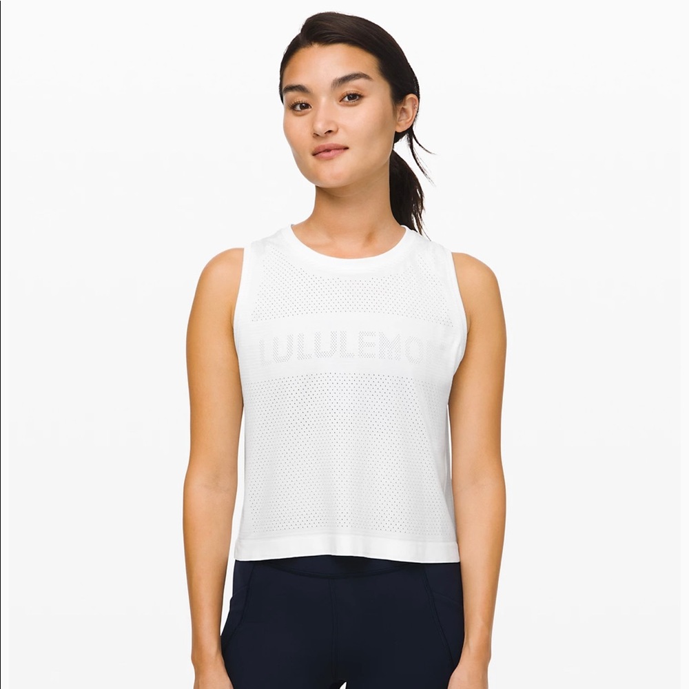 Lululemon Breeze muscle crop tank Sz 6